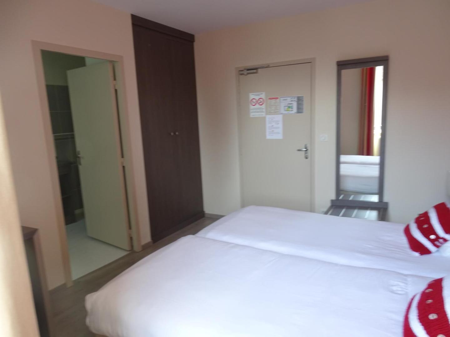 Hotel De La Poste Tardets-Sorholus Dış mekan fotoğraf